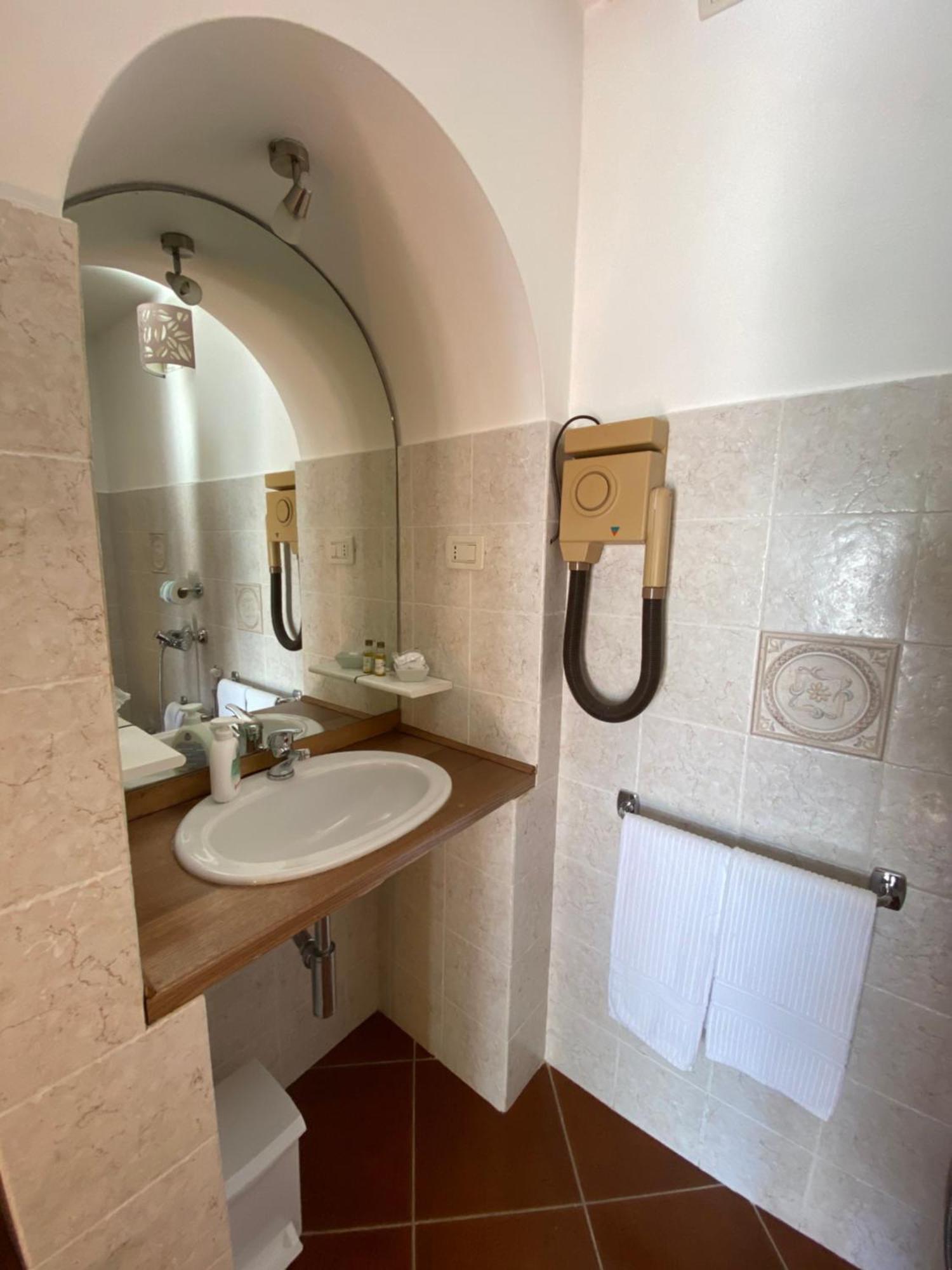 Relais Felciaino B&B Bolgheri Oda fotoğraf